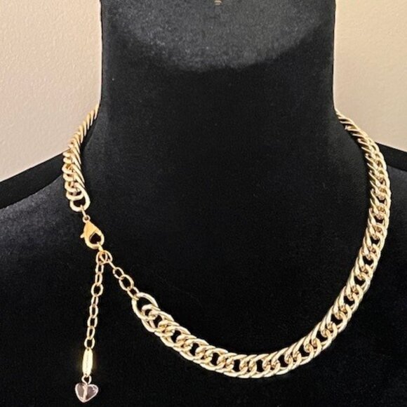 Sabika Gold Chain Necklace and Bracelet - Picture 5 of 5